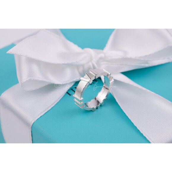 Tiffany & Co. Ring Unisex Atlas Roman Numerals Narrow Band Vintage Pinky Ring - Picture 9 of 9